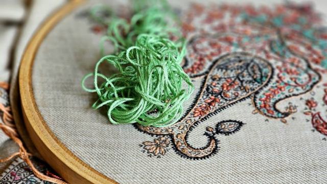 Machines à broder Brother : les bons plans pour acheter en solde