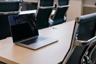 Comment fonctionne un conseil municipal, séance après séance
