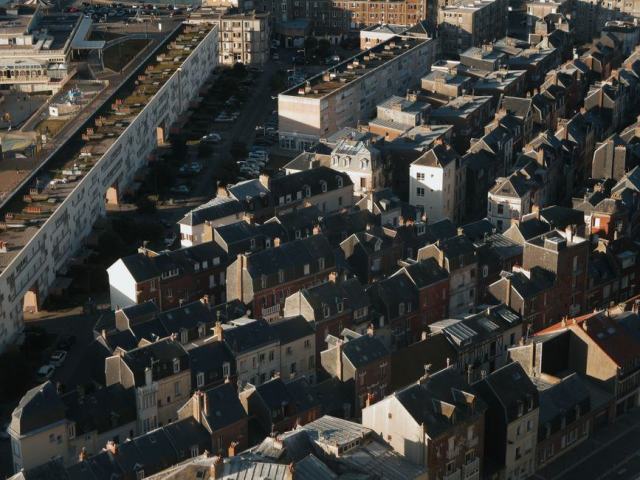 Comment se calcule la taxe foncière, et qui en décide le taux Comment se calcule la taxe foncière, et qui en décide le taux